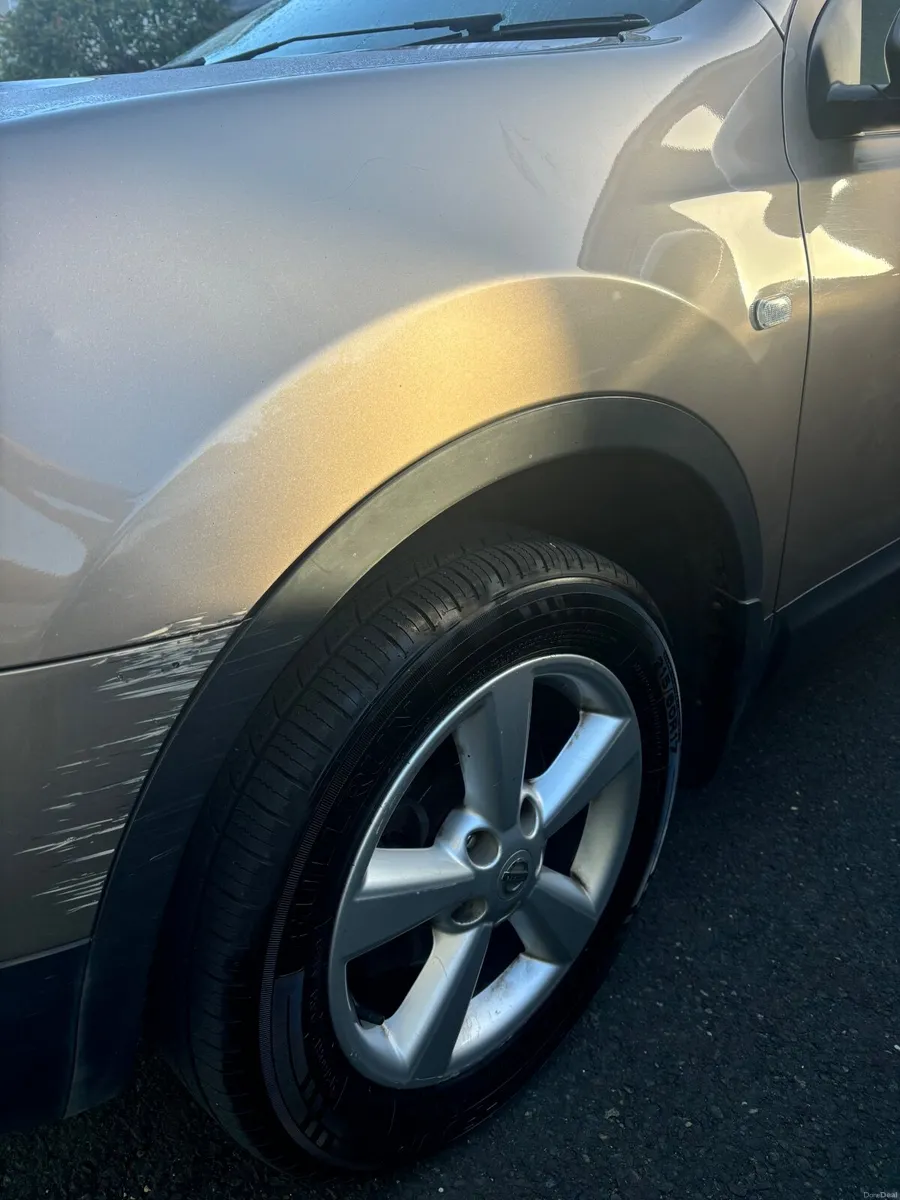 Nissan Qashqai 2009 - Image 4