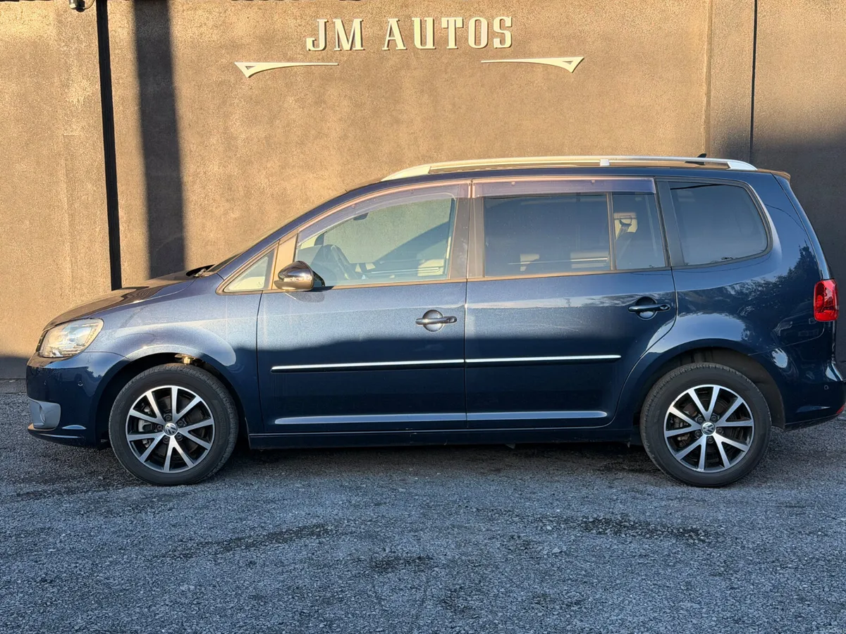 2013 VOLKSWAGEN TOURAN AUTOMATIC - Image 3