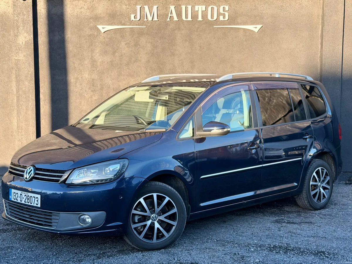 2013 VOLKSWAGEN TOURAN AUTOMATIC - Image 1
