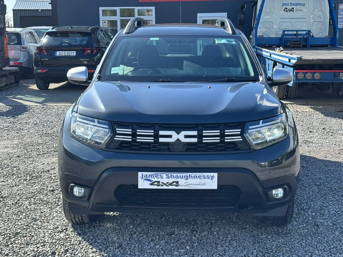 2023 DACIA DUSTER 1.0 PETROL - Image 2