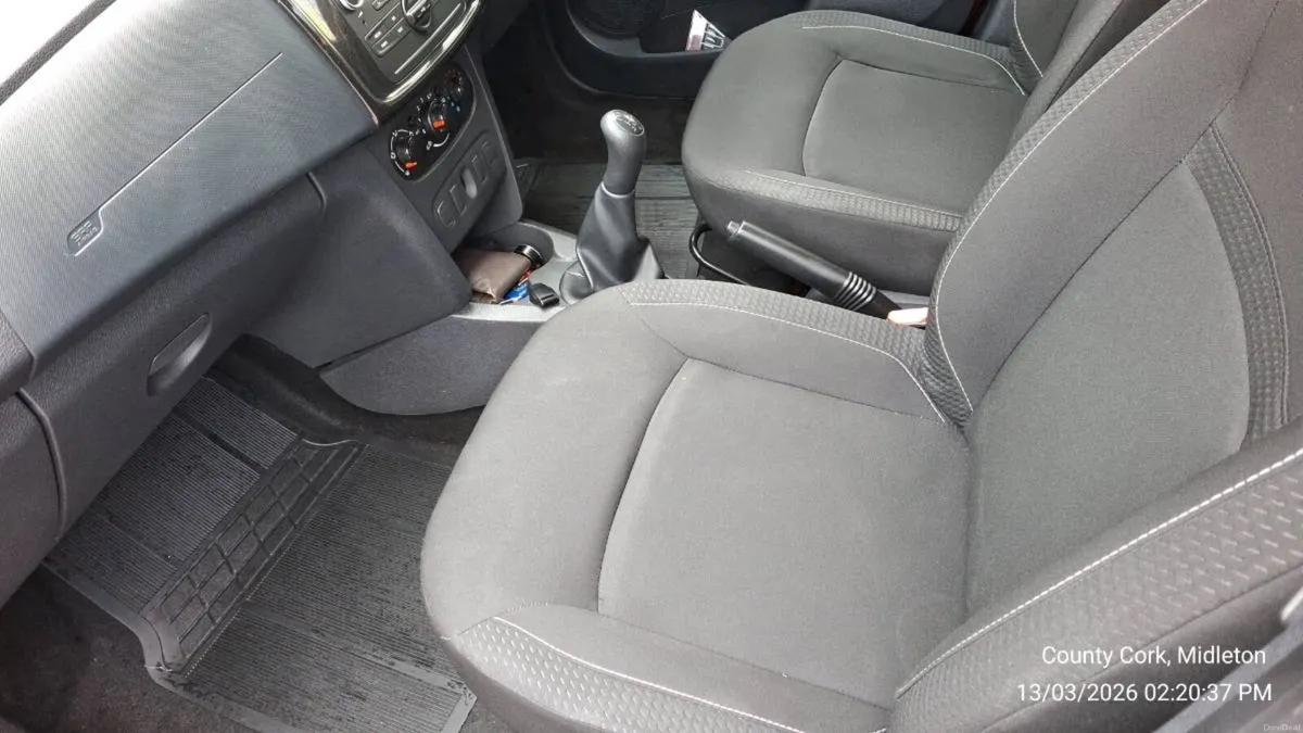 Car - Image 3
