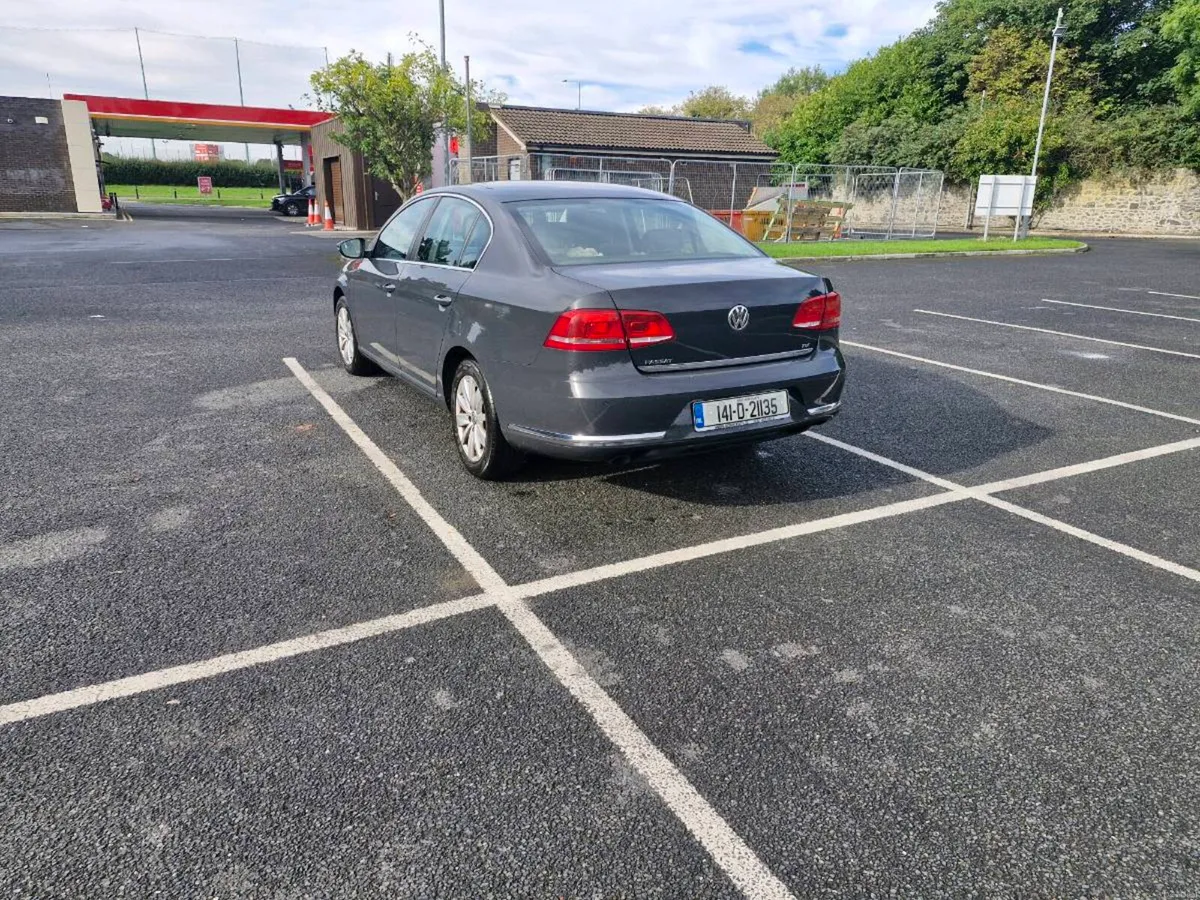 Car - Image 5