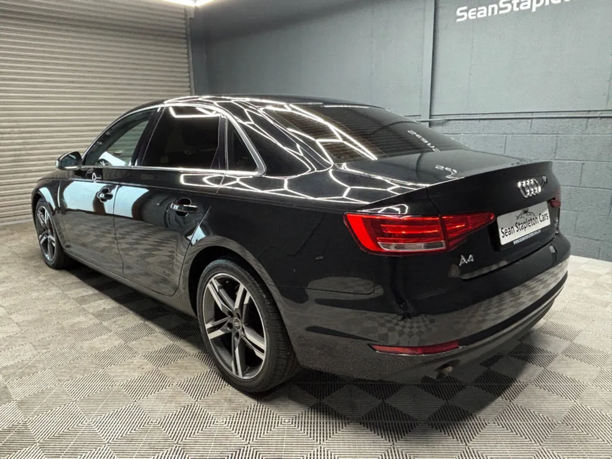 Audi A4 2.0 TDI 150 ULTRA 4DR - Image 3