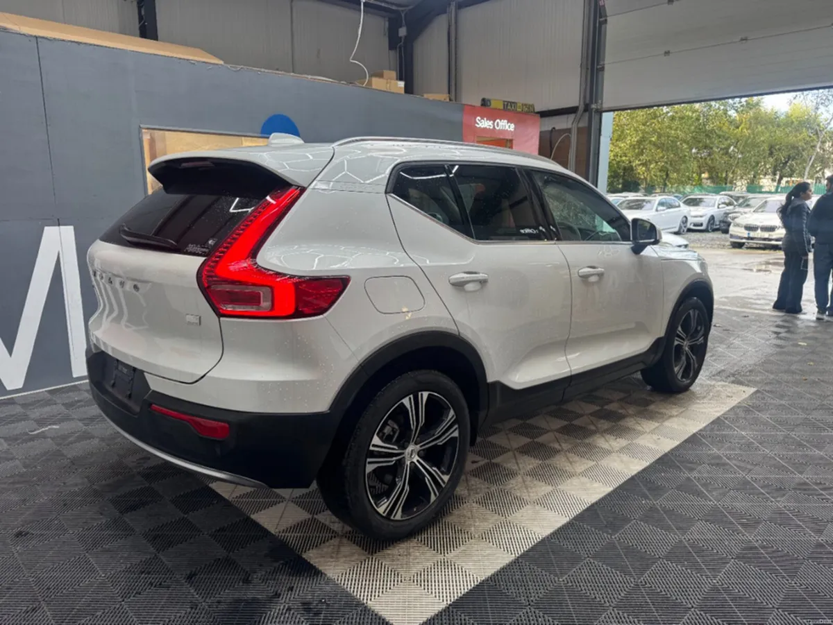 Volvo XC40 2021 VOLVO Xc40 RECHARGE PLUG-IN HYBRID - Image 3