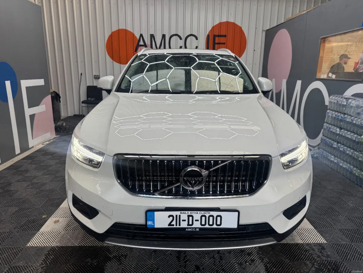 Volvo XC40 2021 VOLVO Xc40 RECHARGE PLUG-IN HYBRID - Image 2