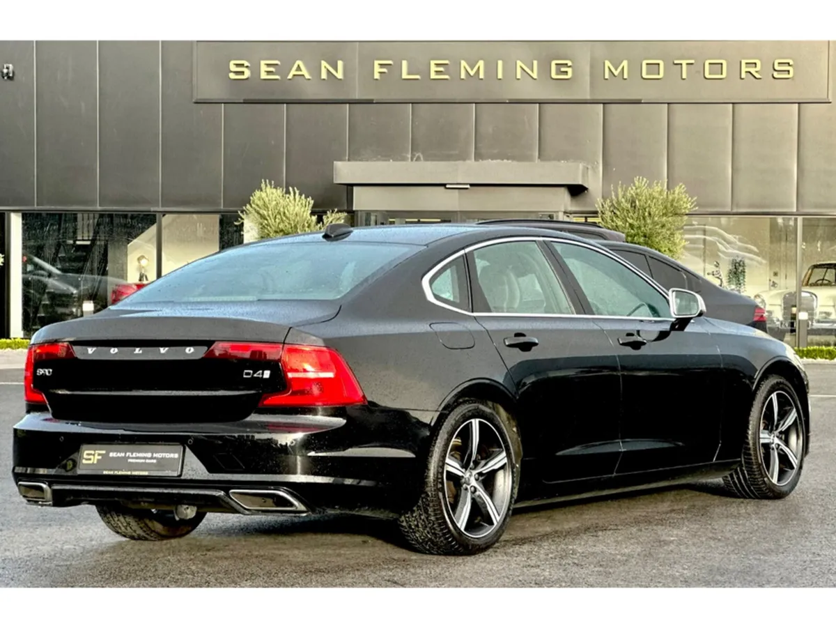 Volvo S90 D4 R-DESIGN PRO 190BHP 4DR AUTO 90 SERIE - Image 4