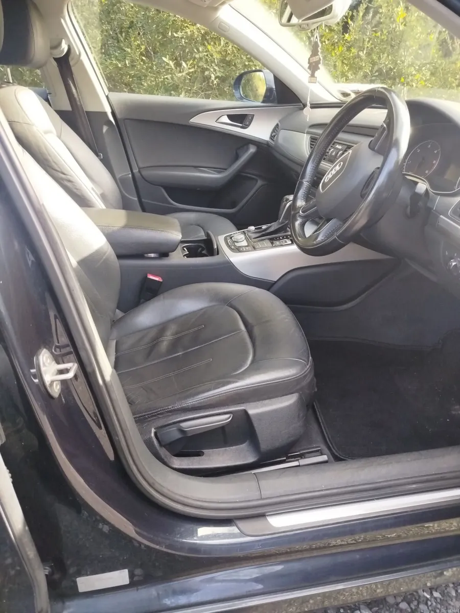 Audi A6 2015 - Image 2