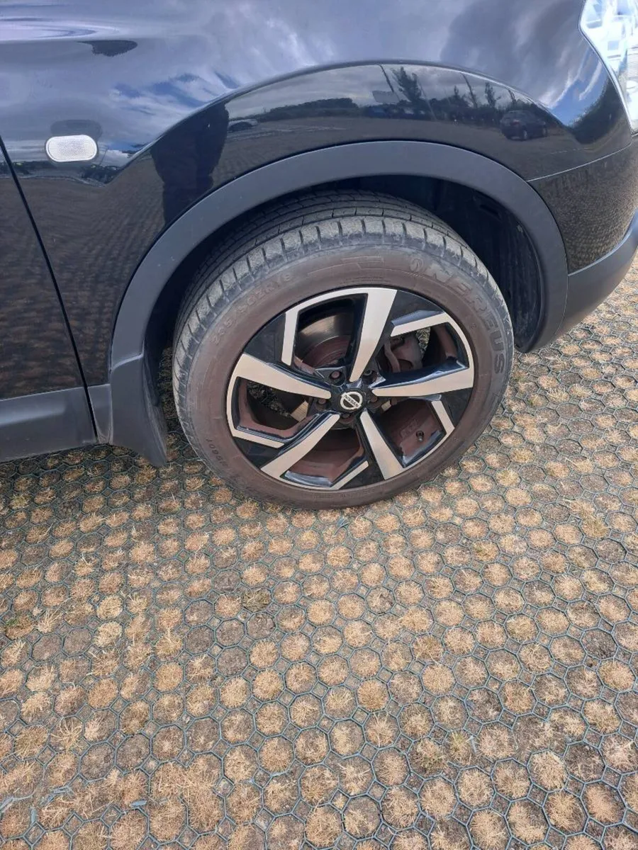 Nissan Qashqai 2009 - Image 4