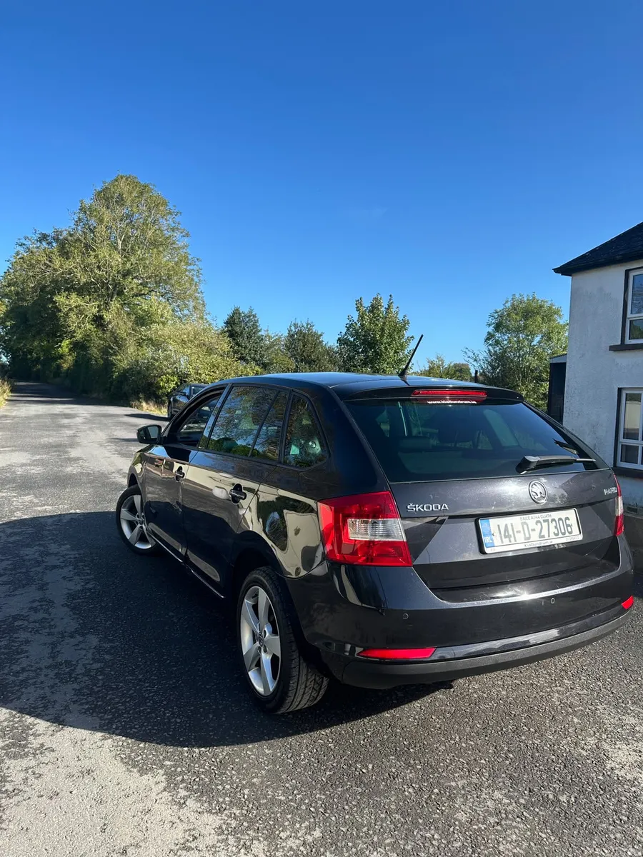 Skoda Rapid 2014 - Image 4