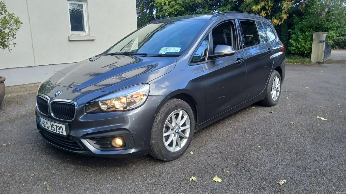 BMW 2-Series Automatic 7 Seater. - Image 2