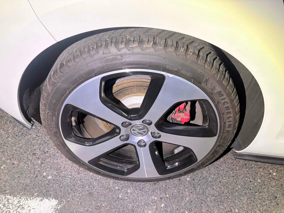 VOLKSWAGEN GOLF GTI 2.0 TSI DSG 230BHP 2015 - Image 5