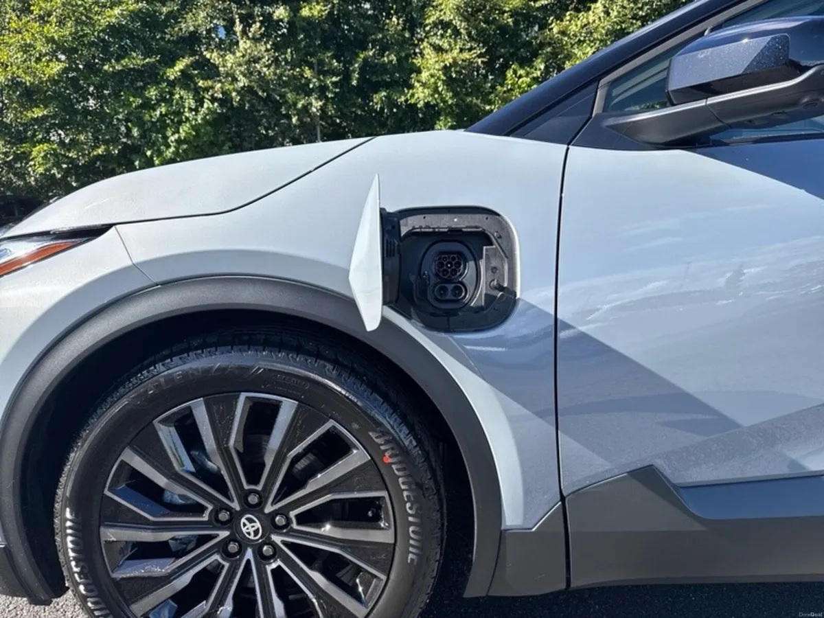 Toyota C-HR PREMIER C-HR - Image 6