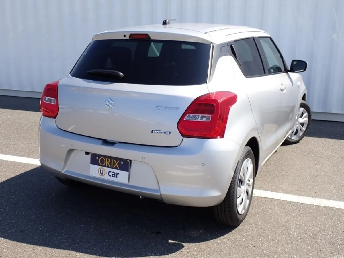 Suzuki Swift 1.2 HYBRID AUTOMATIC MG EDITION - REA - Image 2
