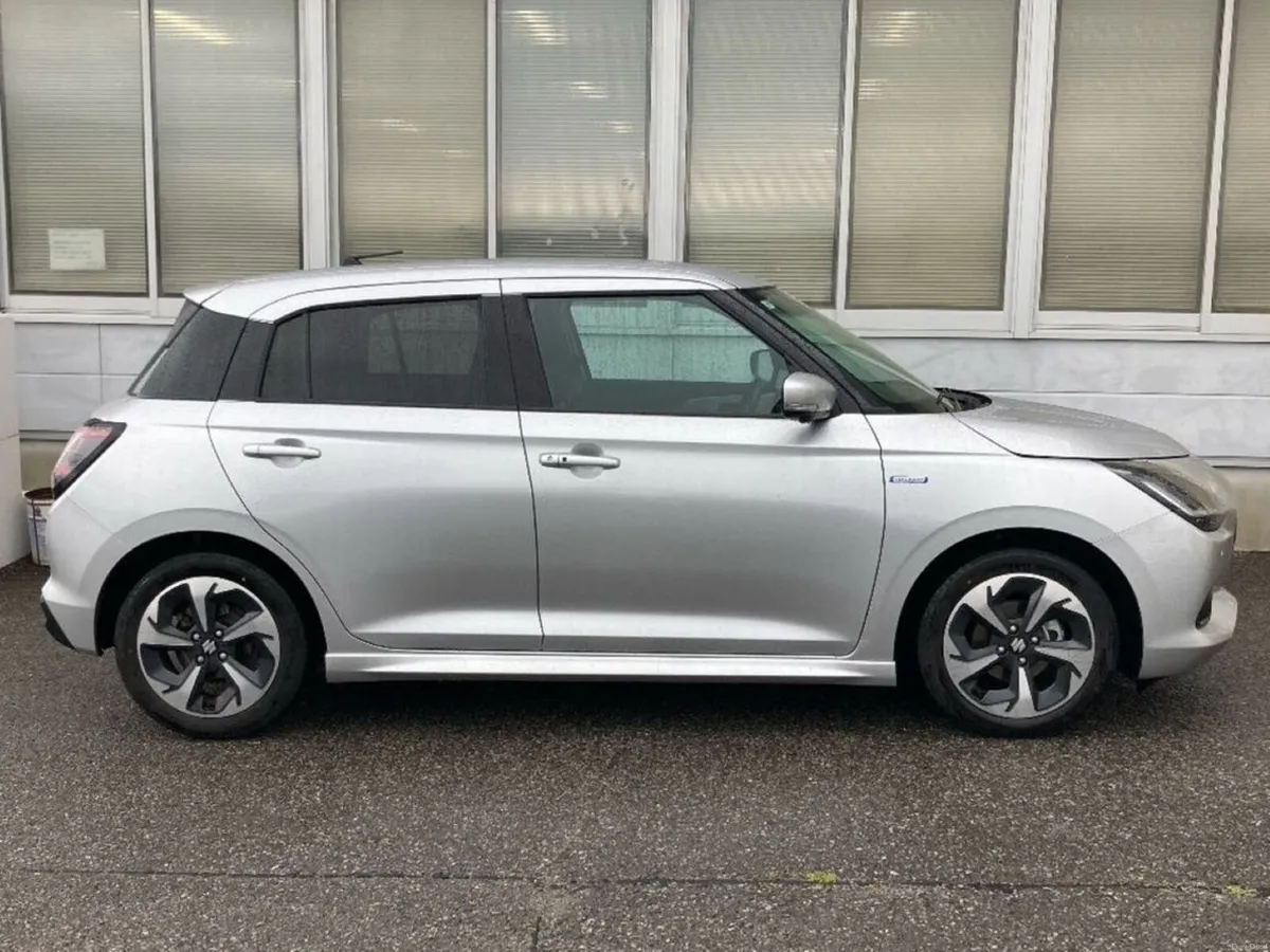 Suzuki Swift 1.2 HYBRID AUTOMATIC - MZ EDITION (TO - Image 3