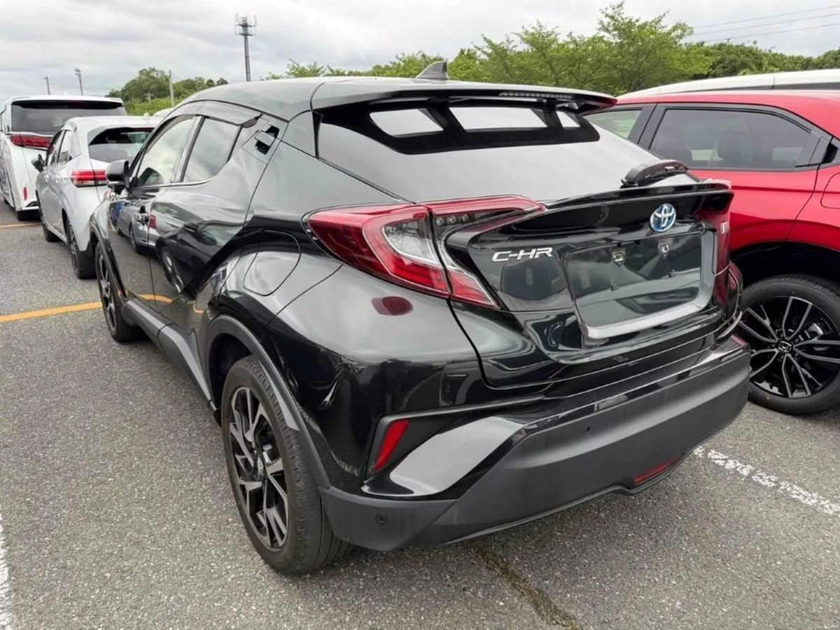 Toyota C-HR 1.8 HYBRID AUTOMATIC SUV - G MODEL - H - Image 2