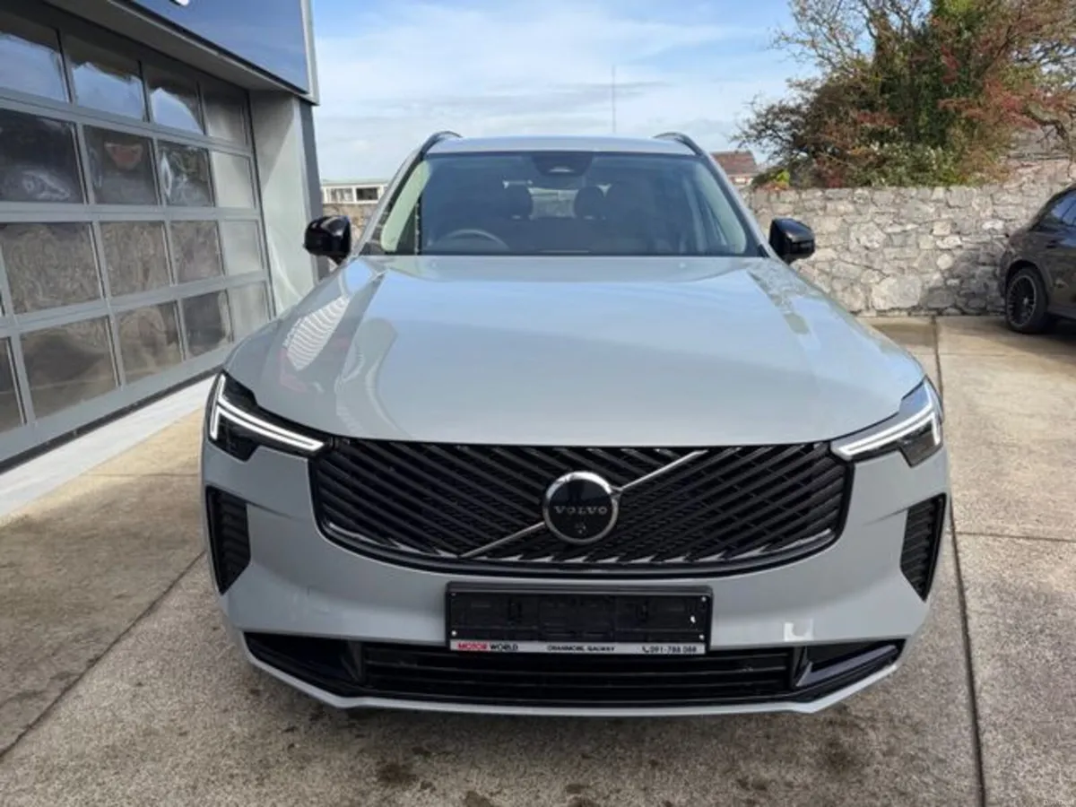 Volvo XC90 + T8 PHEV AWD AUTO PLUS - Image 6