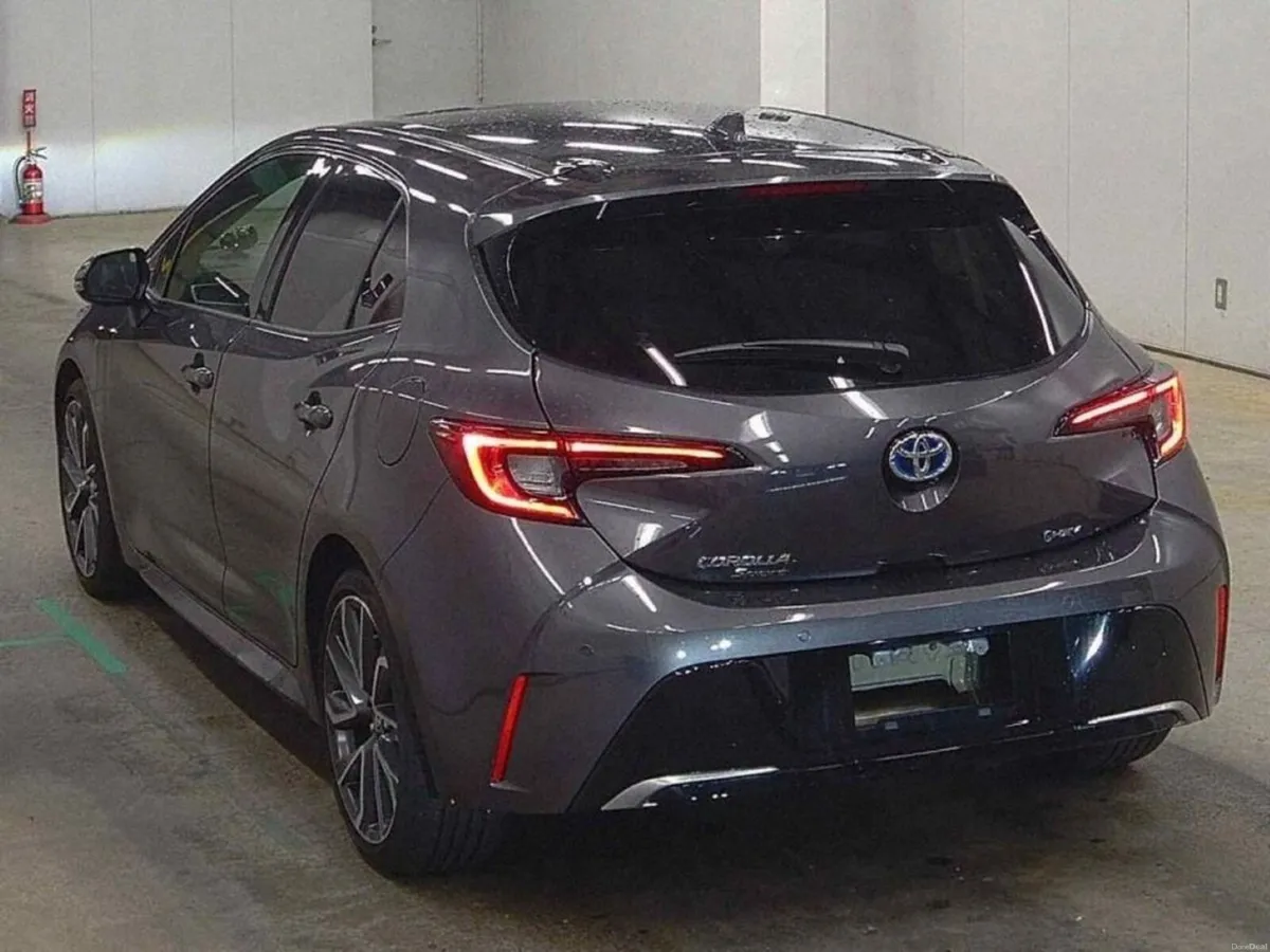 Toyota Corolla GZ EDITION - FACELIFT MODEL - 1.8 H - Image 2
