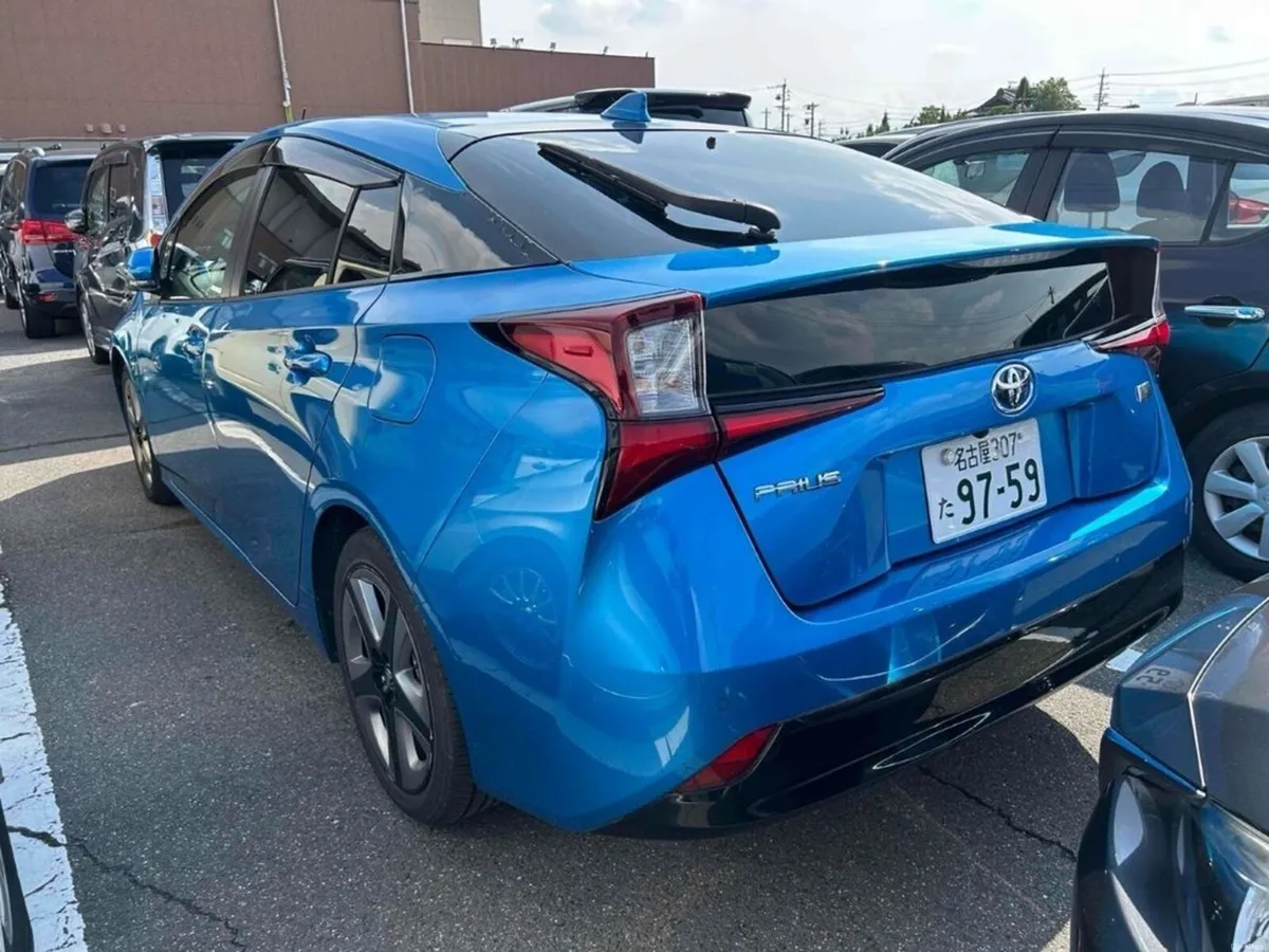 Toyota Prius 1.8 HYBRID AUTOMATIC - TOURING EDITIO - Image 2