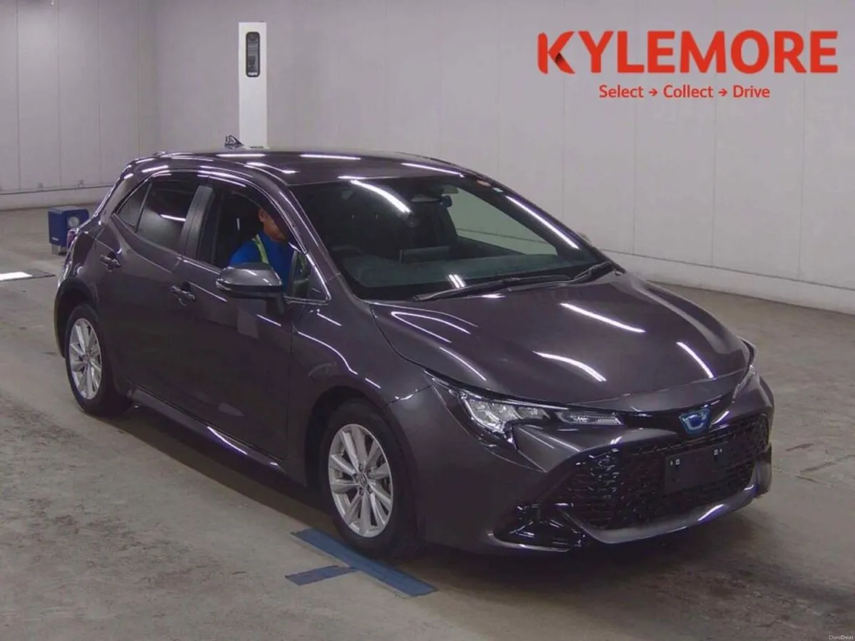 Toyota Corolla 1.8 HYBRID AUTOMATIC HATCHBACK - G - Image 1