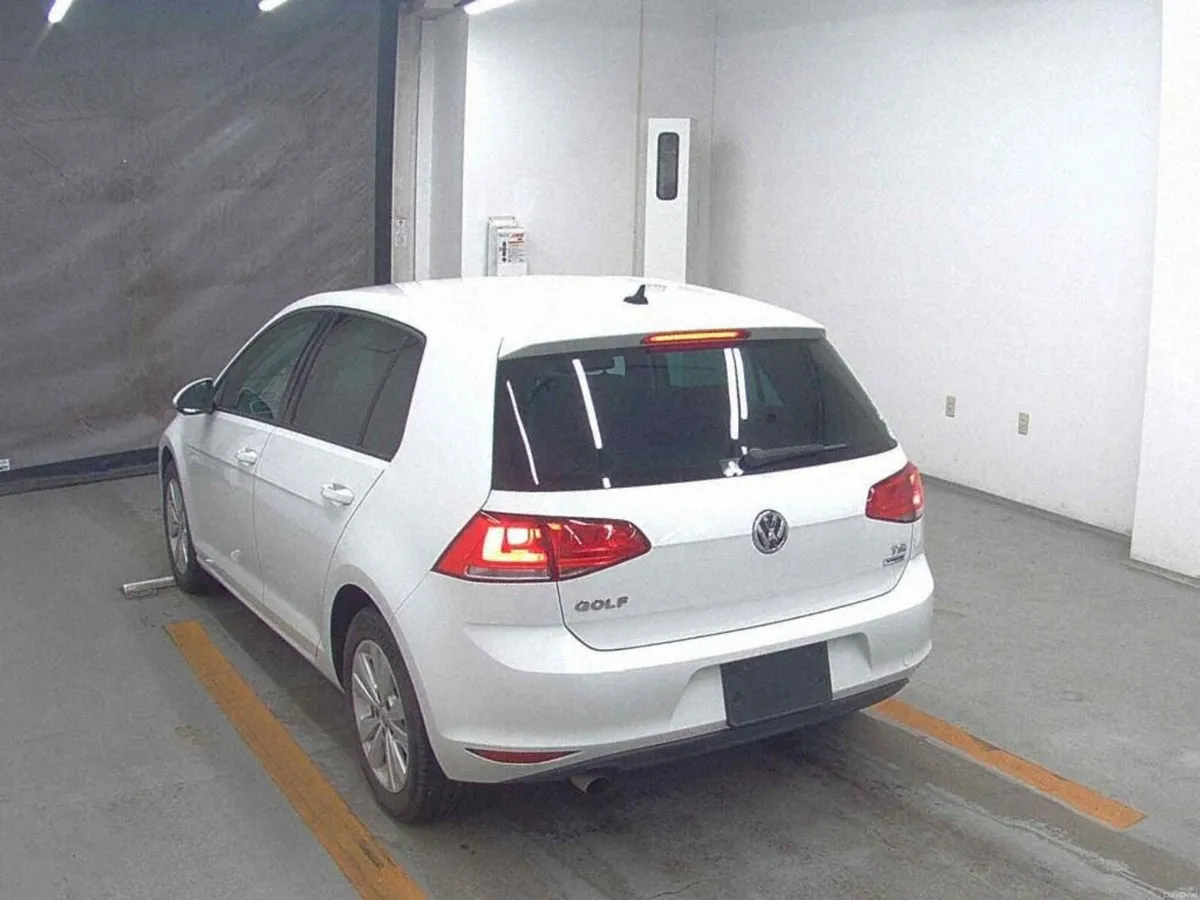VOKSWAGEN GOLF 1.2 TSI AUTO 2017 - Image 2