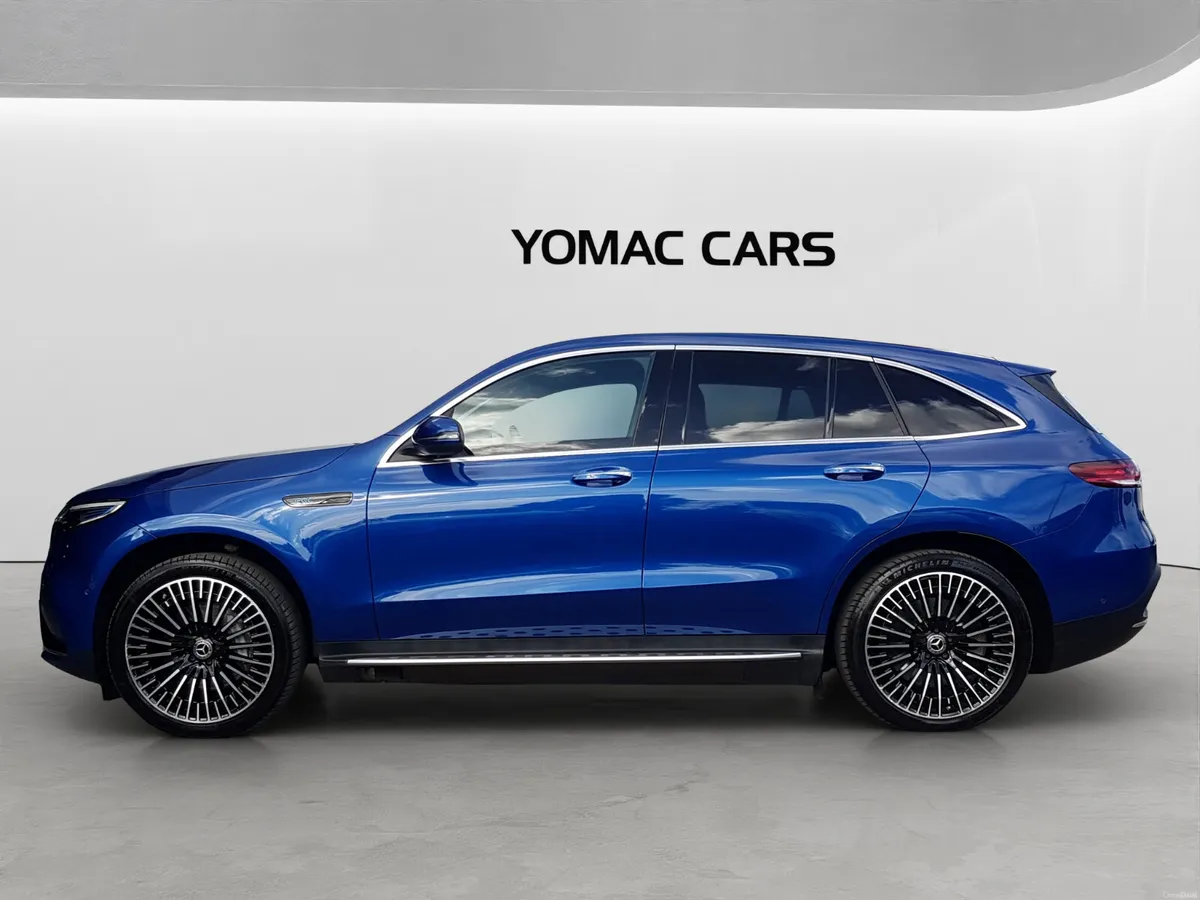 MERCEDES BENZ EQC400 AMG-LINE PREMIUM - Image 6