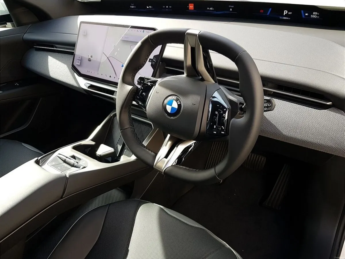 BMW iX3 50 xDrive - Image 6