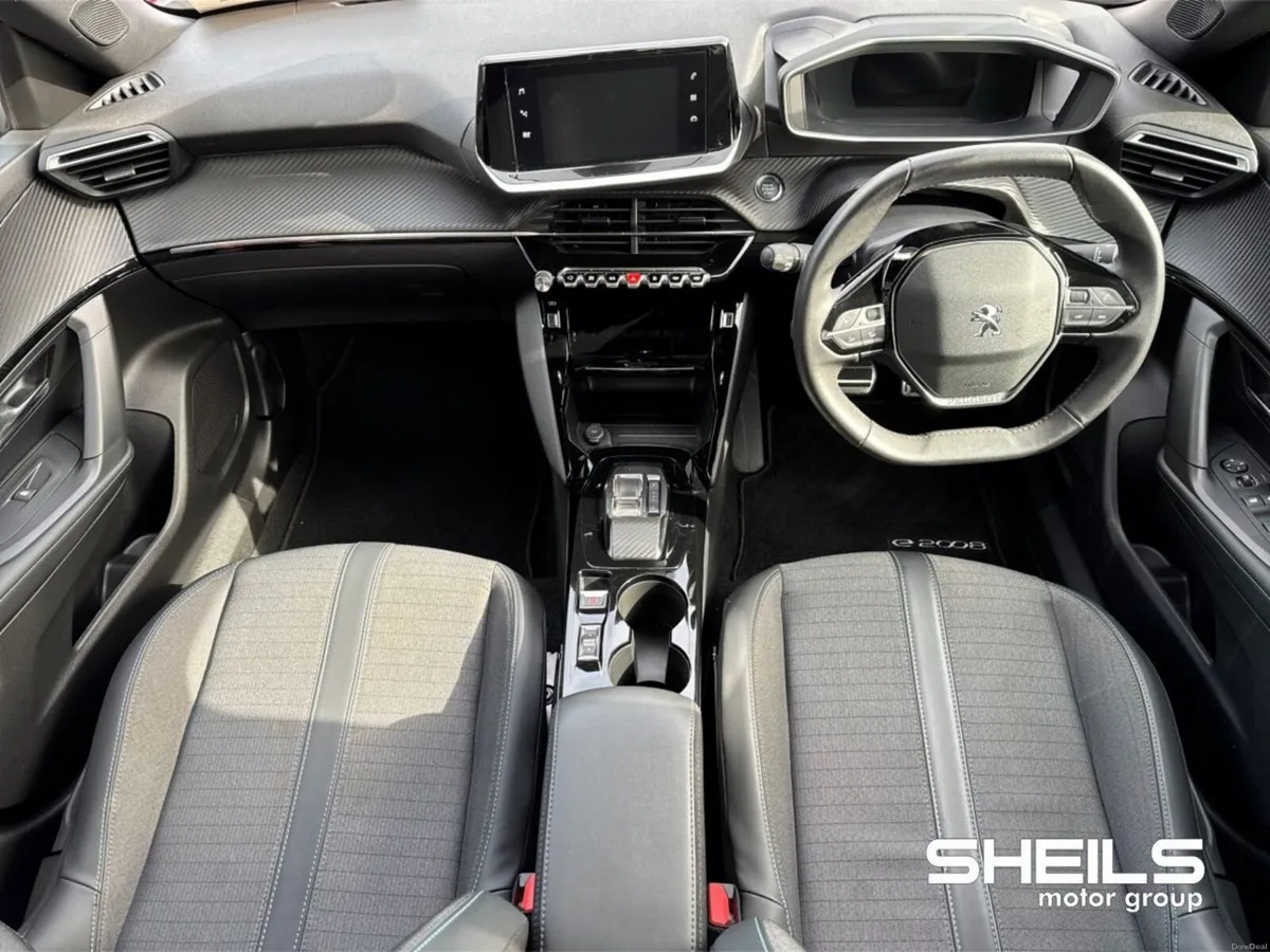 Peugeot 2008 Electric 136bhp (50 kWh) Allure - Image 3
