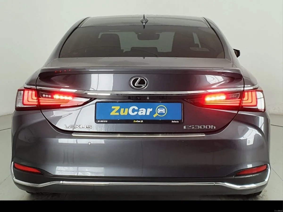 Lexus ES ES300h Dynamic - Image 4