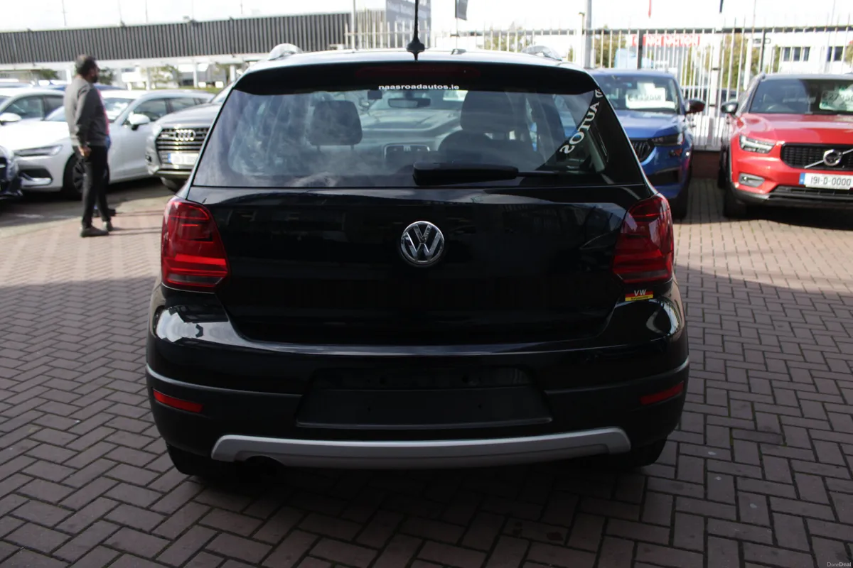 2017 VW POLO CROSS - Image 5