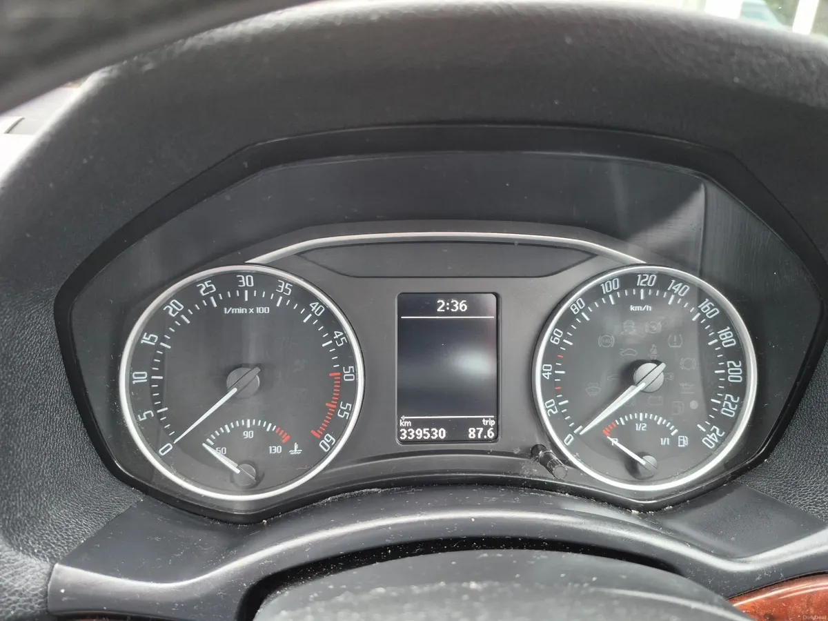 Skoda Octavia 2012 - Image 2