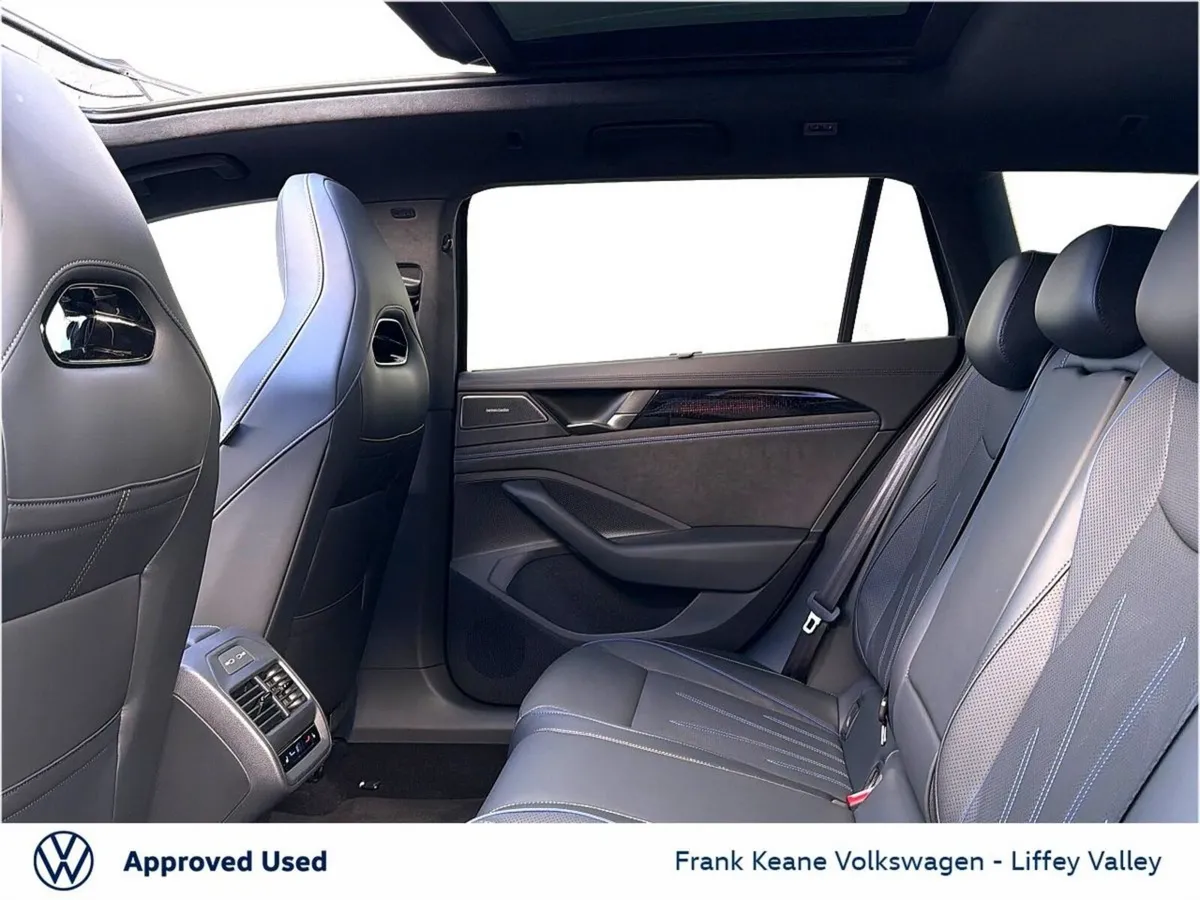 Volkswagen Passat R-LINE AUTO 2.0TDI DSG 150HP *DI - Image 6