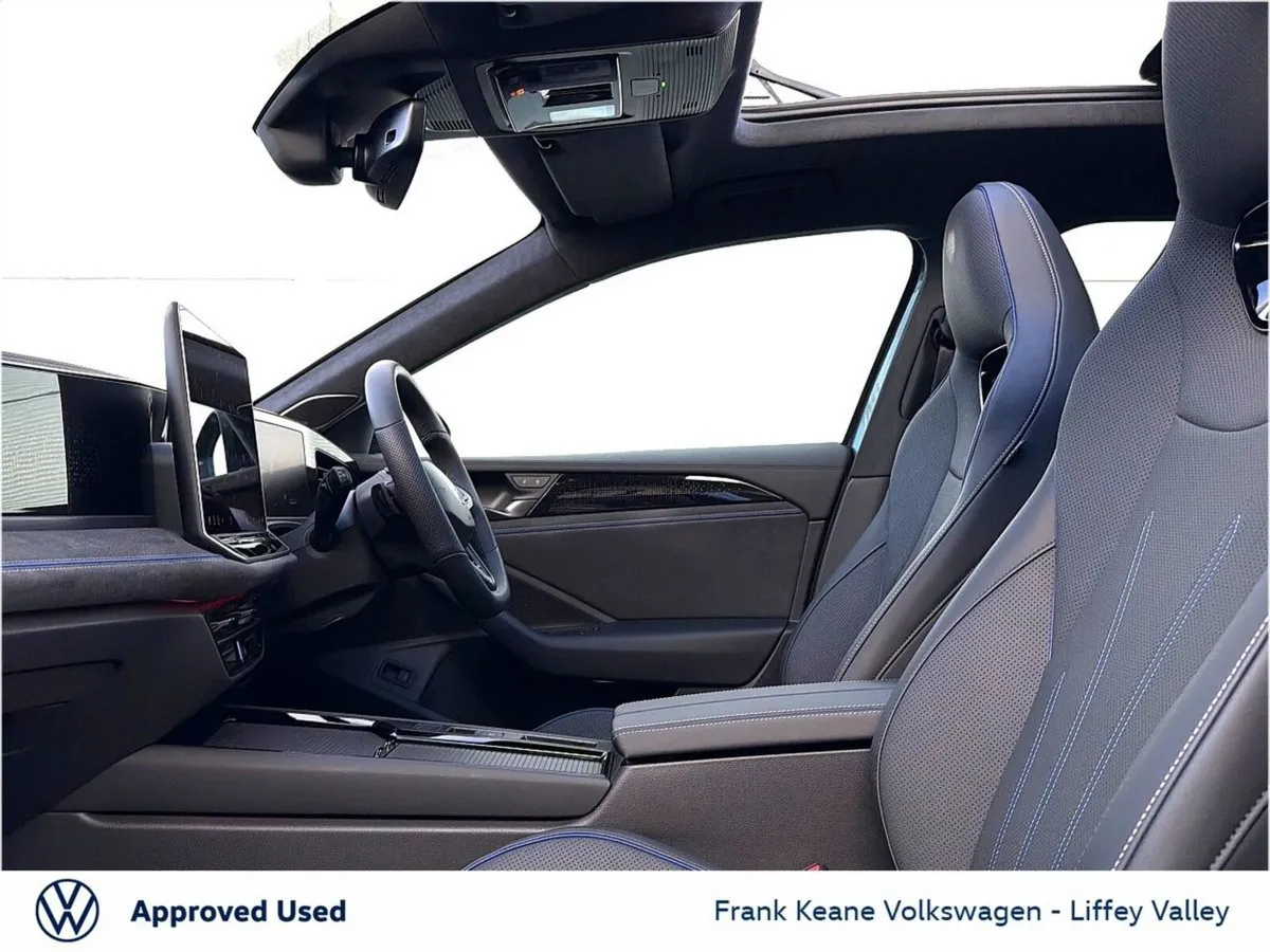 Volkswagen Passat R-LINE AUTO 2.0TDI DSG 150HP *DI - Image 4