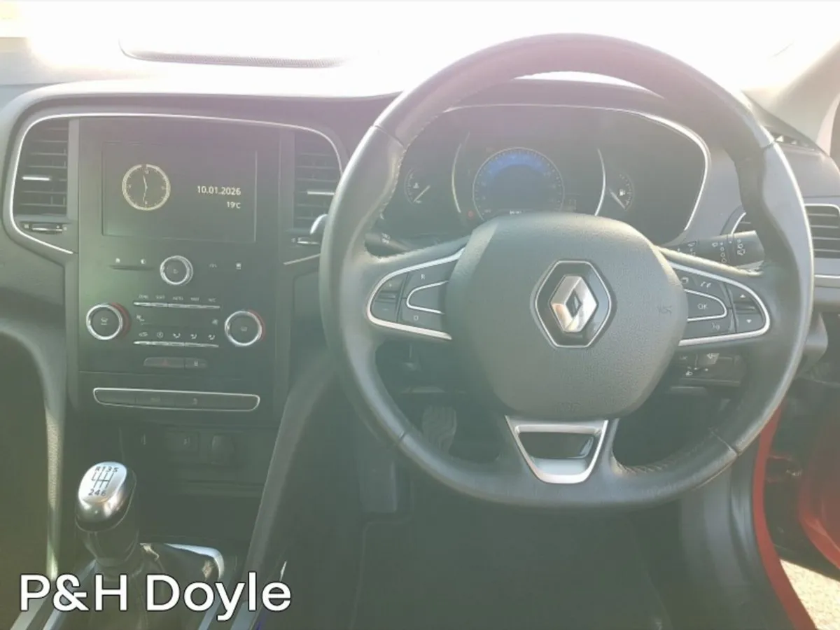 Renault Megane ICONIC - Image 2