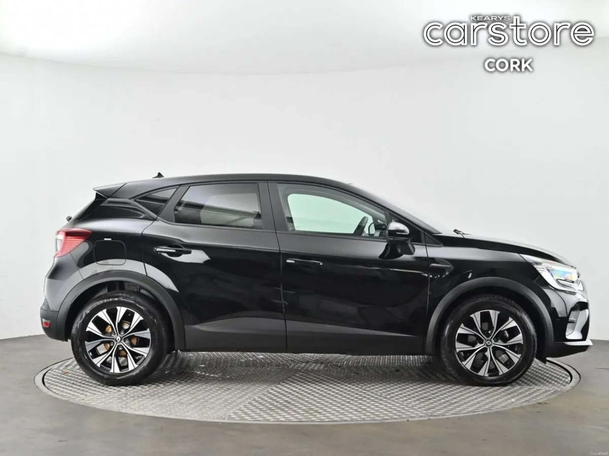 Renault Captur TCe 90 Evolution Petrol - Image 2