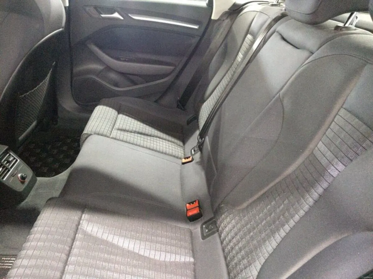 AUDI A3 1.4 TFSI AUTO 2013 - Image 5