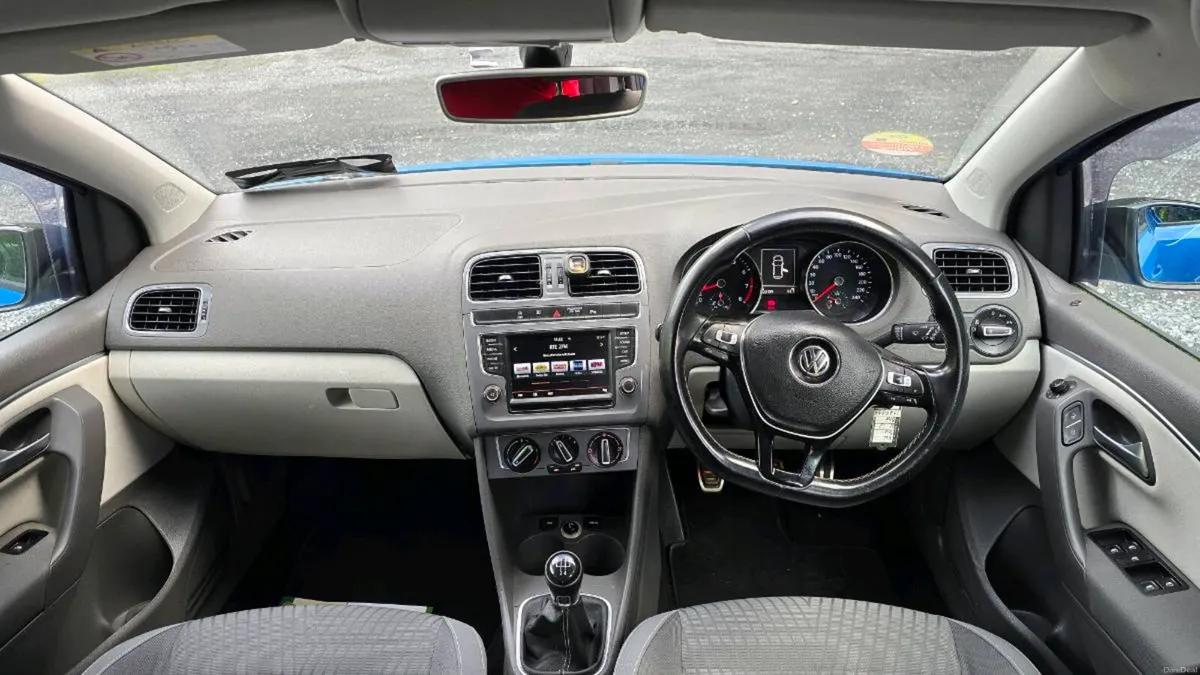 152 Vw Polo 1.2 petrol manual(high spec) - Image 3