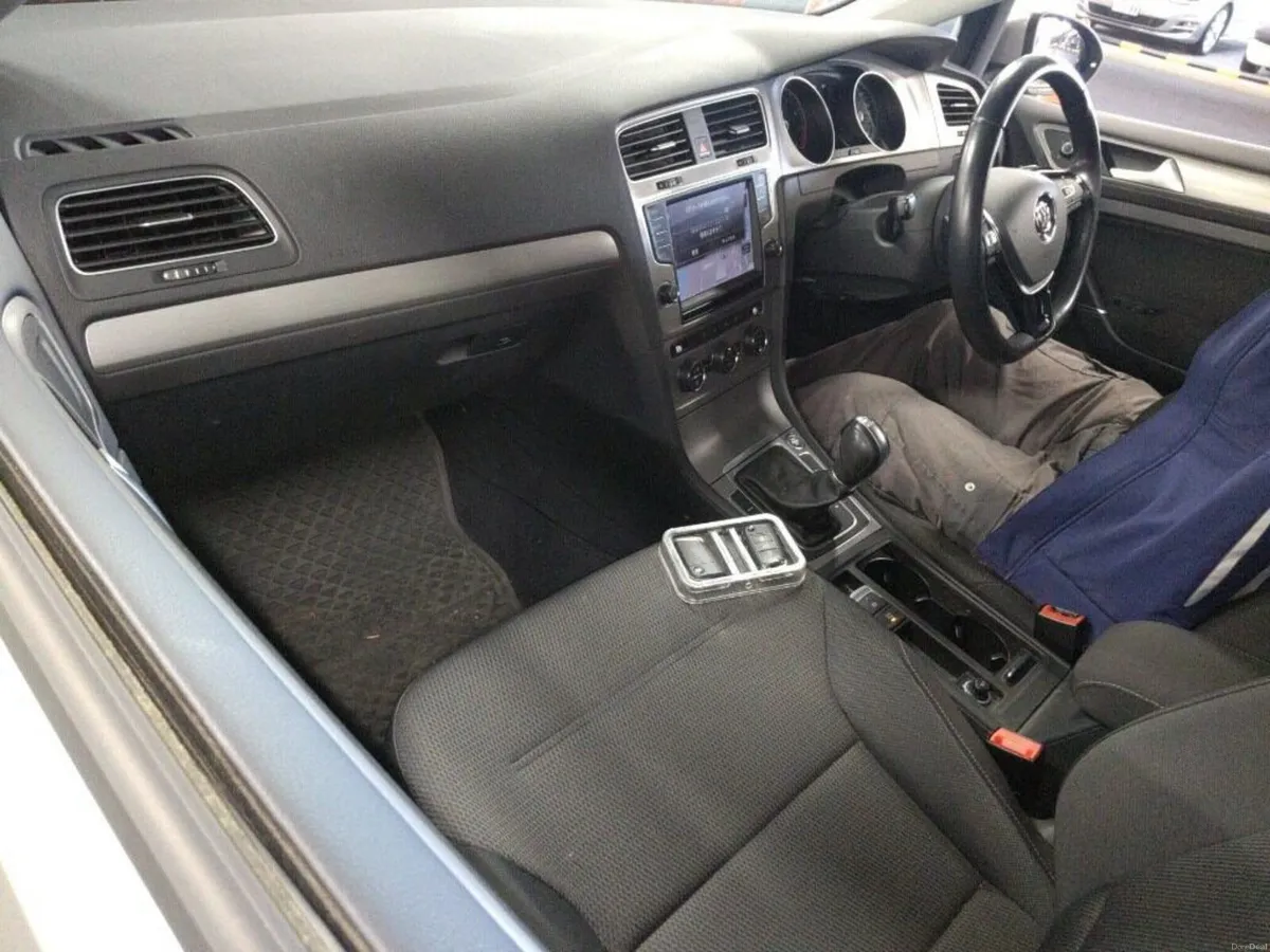 VOLKSWAGEN GOLF 1.2 TSI AUTO 2015 - Image 4