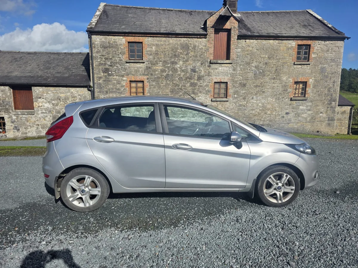 Ford Fiesta 1.2 petrol (NCT and TAX ) !!! - Image 3