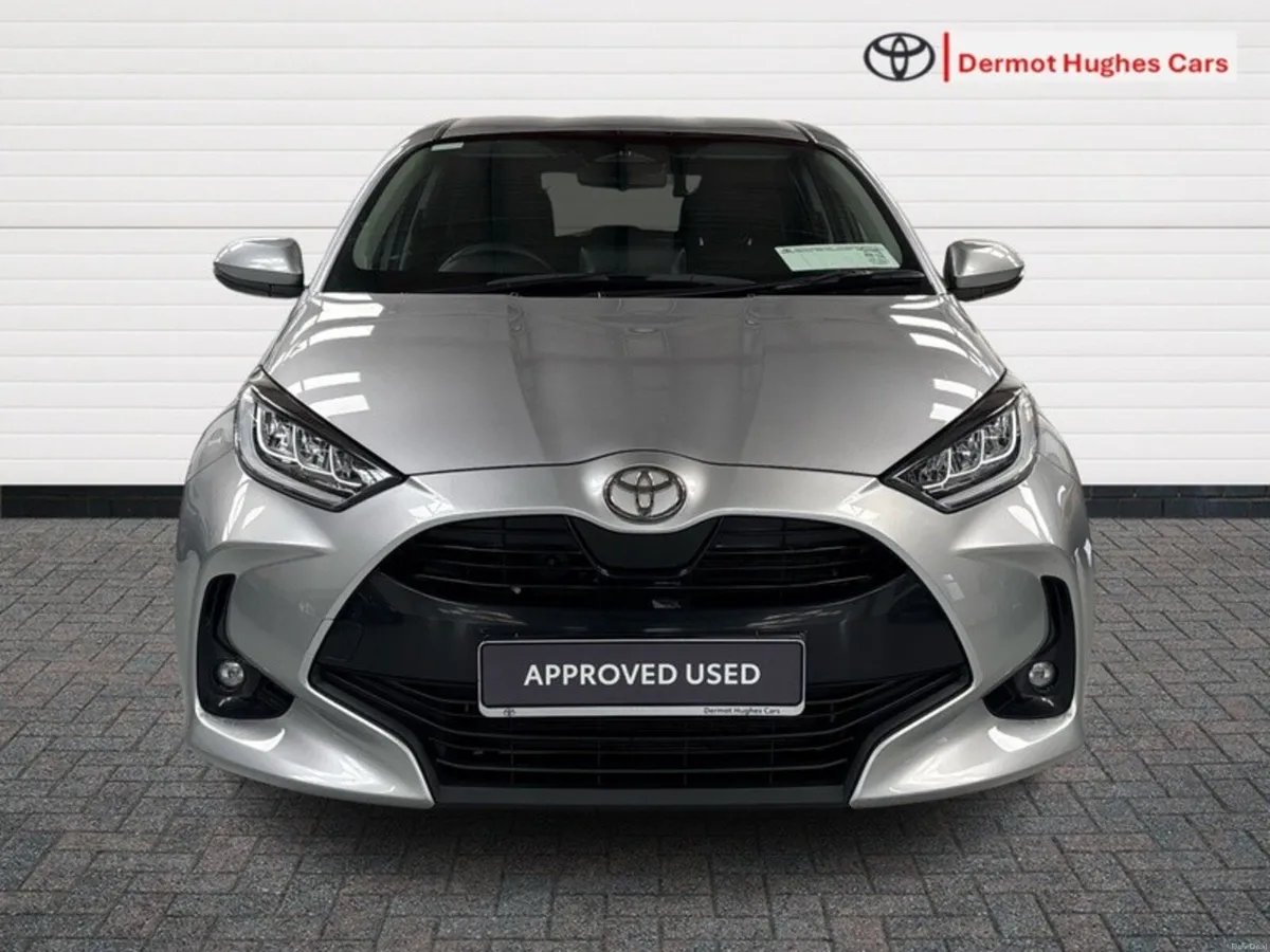 Toyota Yaris HYBRID LUNA SPORT AUTO - Image 5