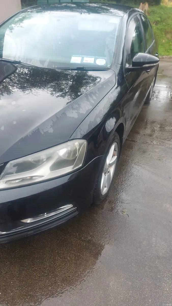 Volkswagen Passat 2012 - Image 4