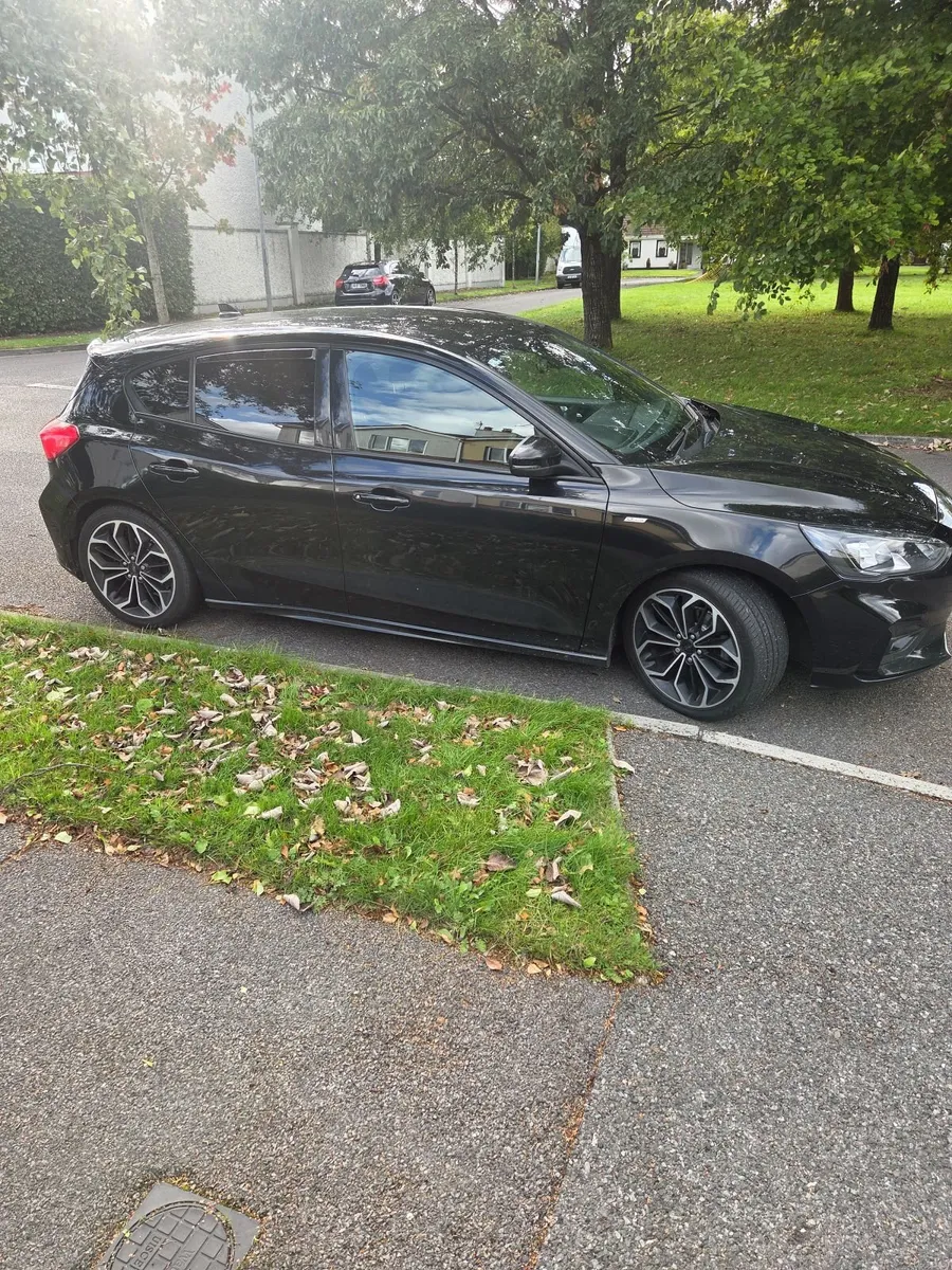 Ford Focus 2021 - Image 1