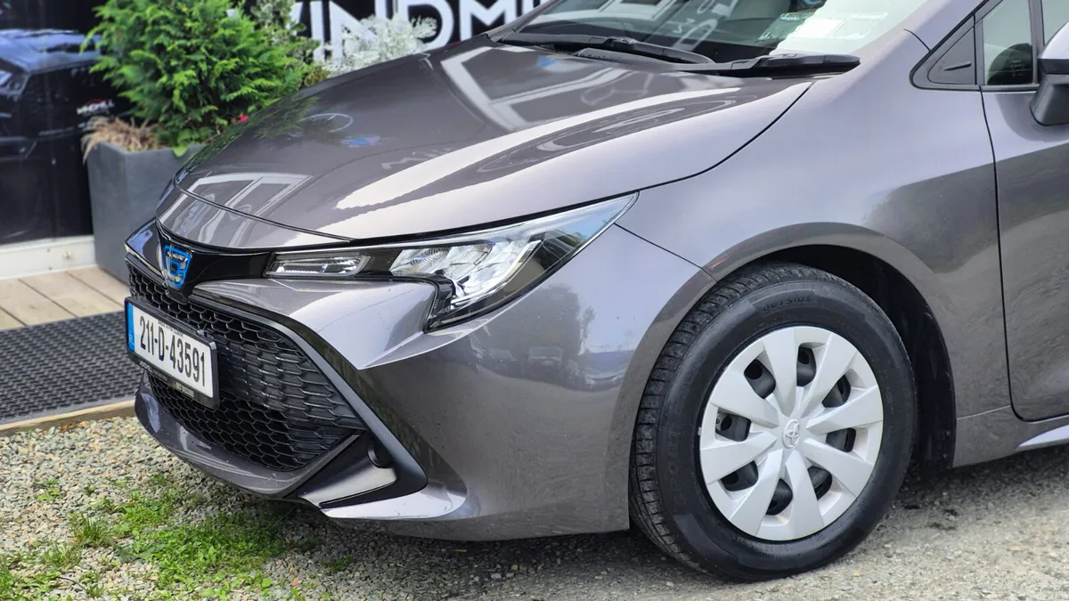 Toyota Corolla Sport Fresh Nct 2021 - Image 5