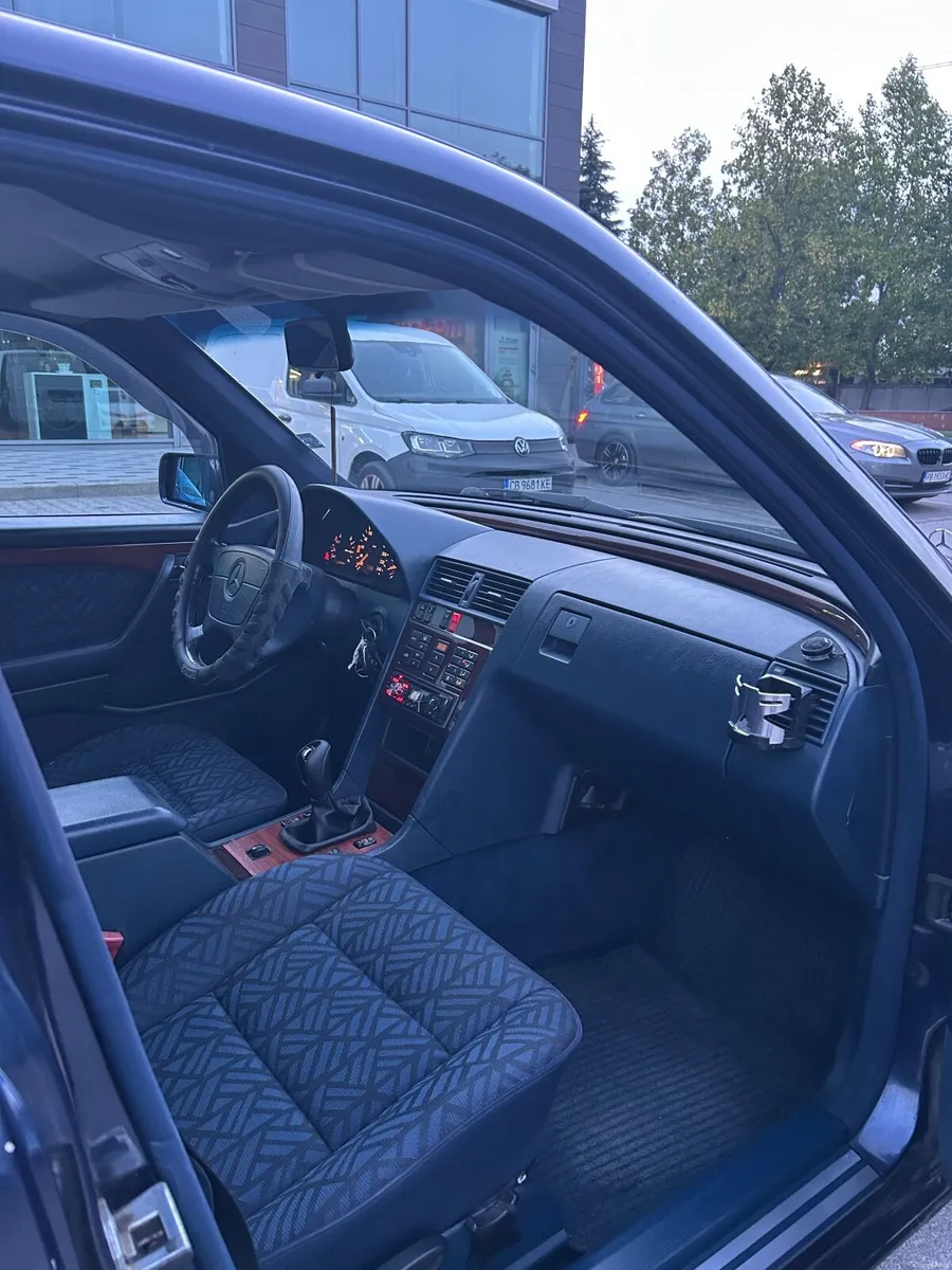 Mercedes C200 W202 1994 Mint Condition ! - Image 5