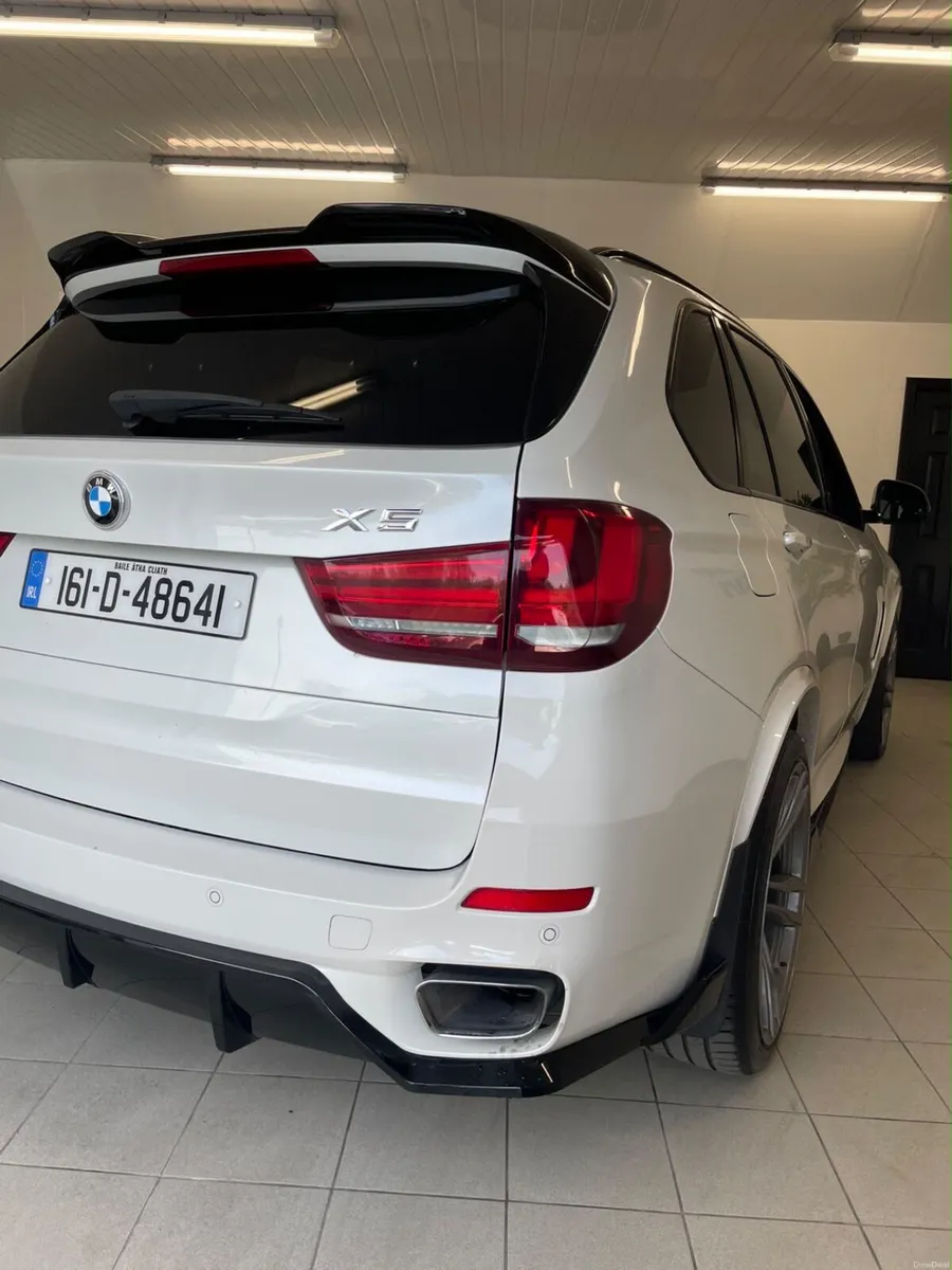 BMW X5 2016 - Image 2