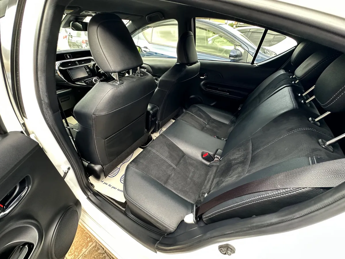 TOYOTA AQUA GR — 2018 - Image 6
