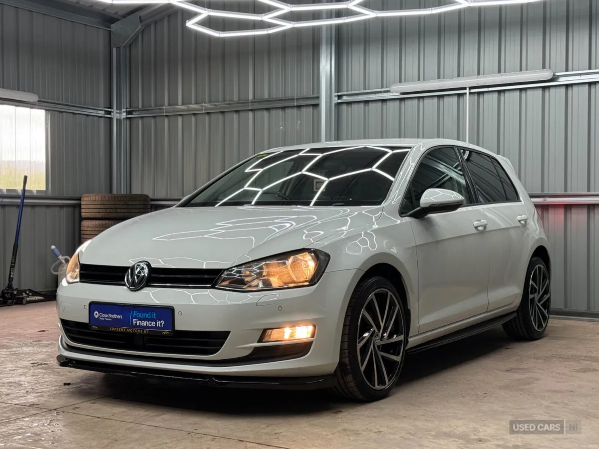 Volkswagen Golf 2017, PRICE ON IRISH PLATES - Image 3