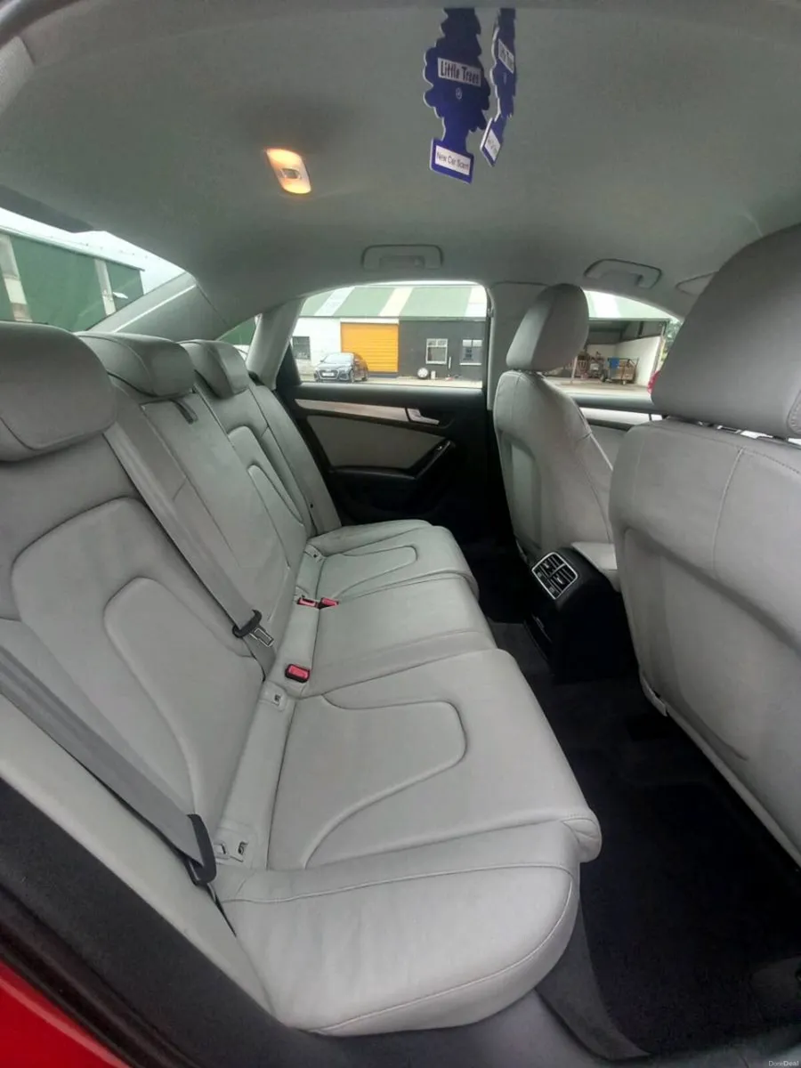 2014Audi A4 - Image 6