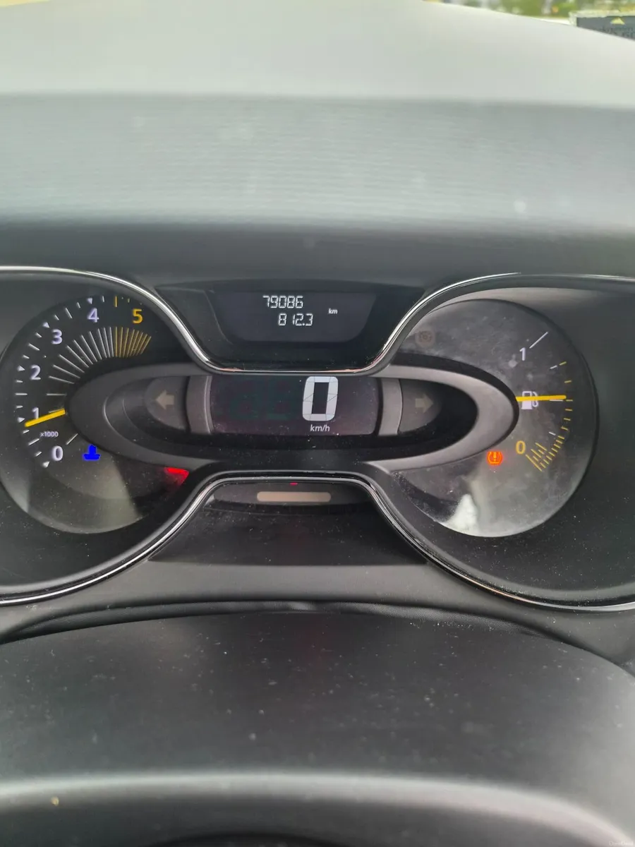 Renault Captur 2015 - Image 6