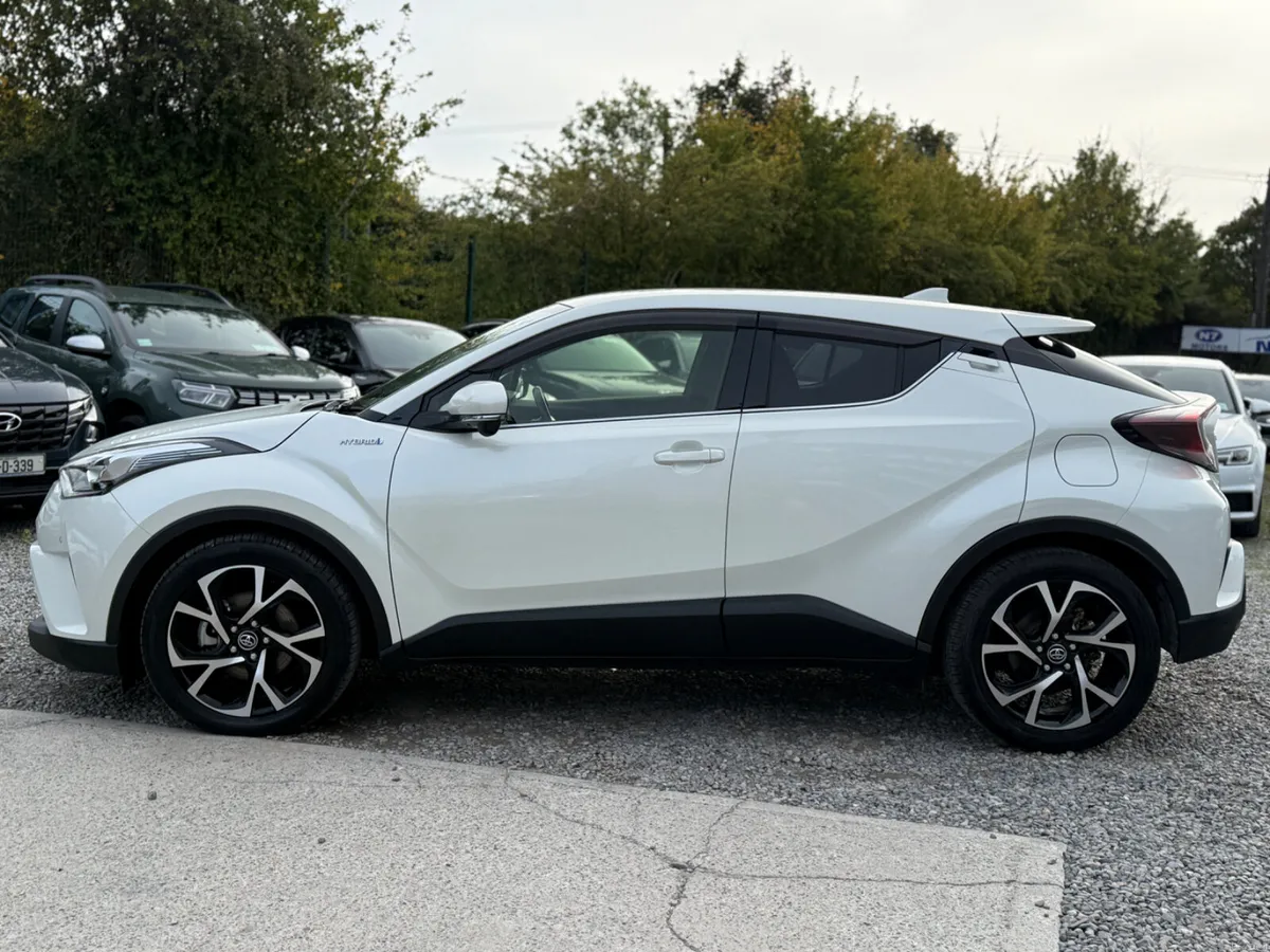 2017 Toyota C-HR 1.8 HYBRID AUTO - Image 6