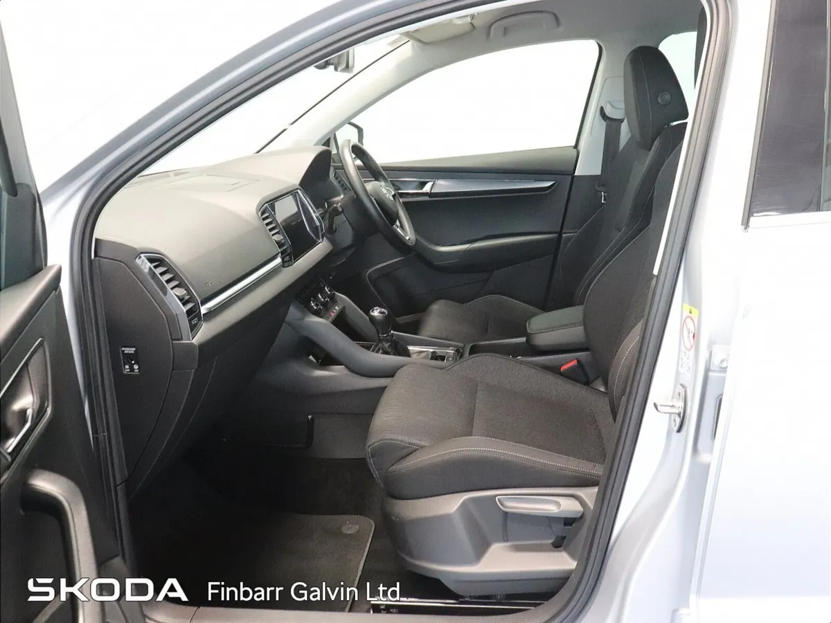 Skoda Karoq 1.5 TSI STYLE - Image 4